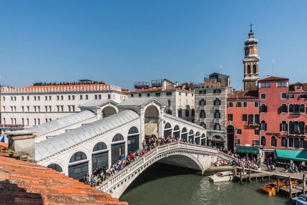Rialto Apartment With Canal Grande View Βενετία Εξωτερικό φωτογραφία
