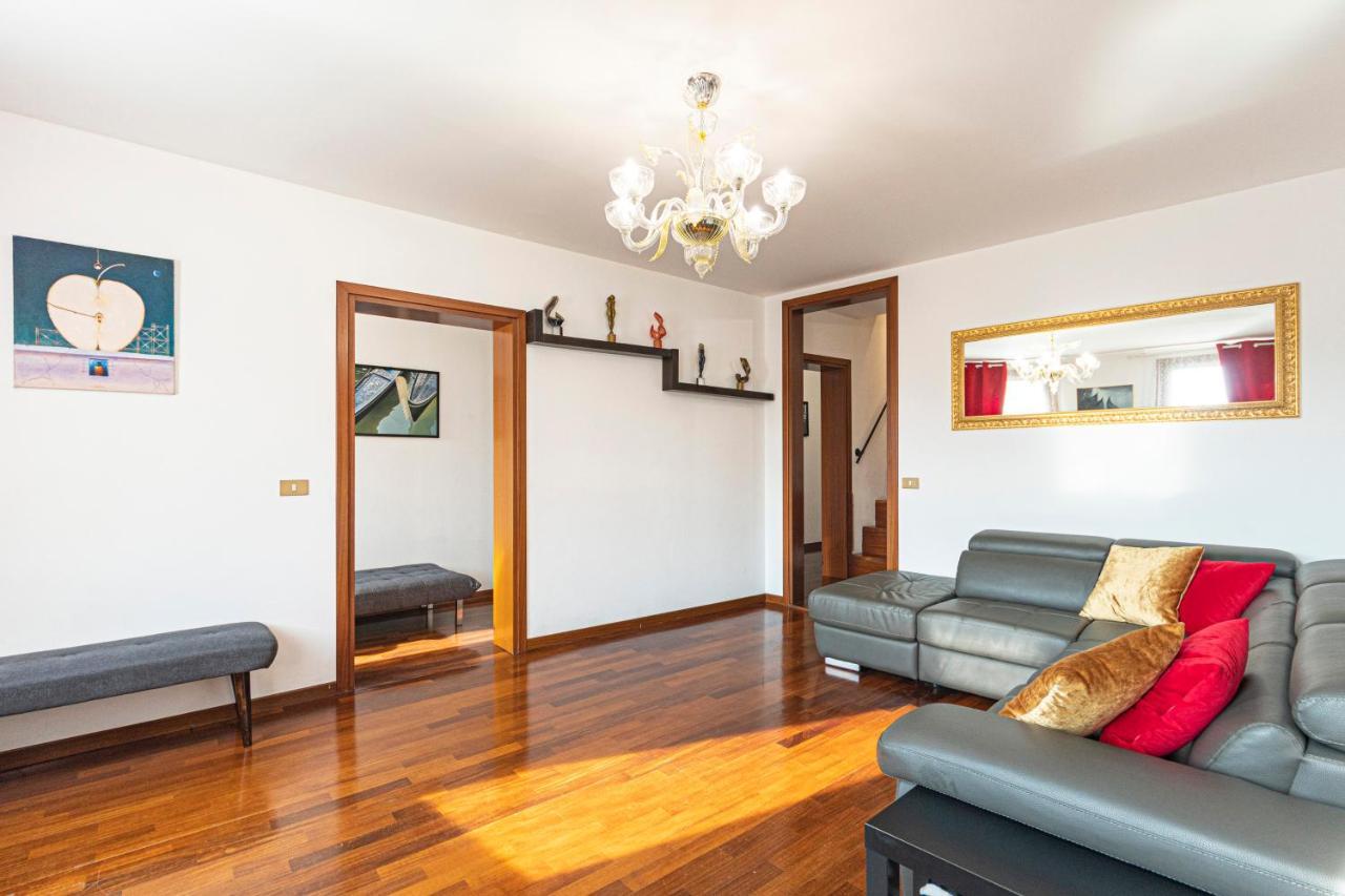 Rialto Apartment With Canal Grande View Βενετία Εξωτερικό φωτογραφία