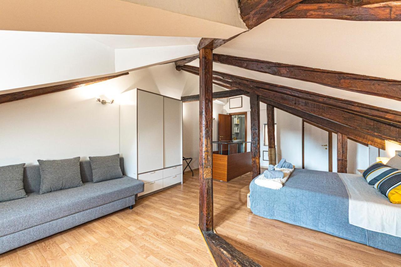 Rialto Apartment With Canal Grande View Βενετία Εξωτερικό φωτογραφία