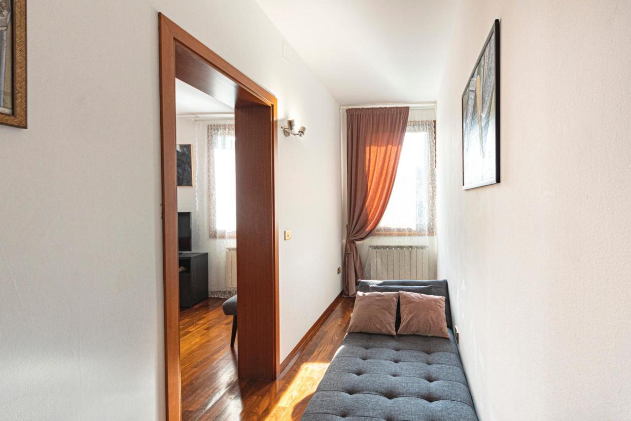 Rialto Apartment With Canal Grande View Βενετία Εξωτερικό φωτογραφία